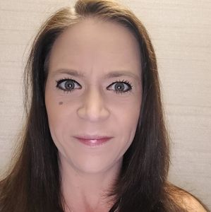 Meet your Posher, Rebekah